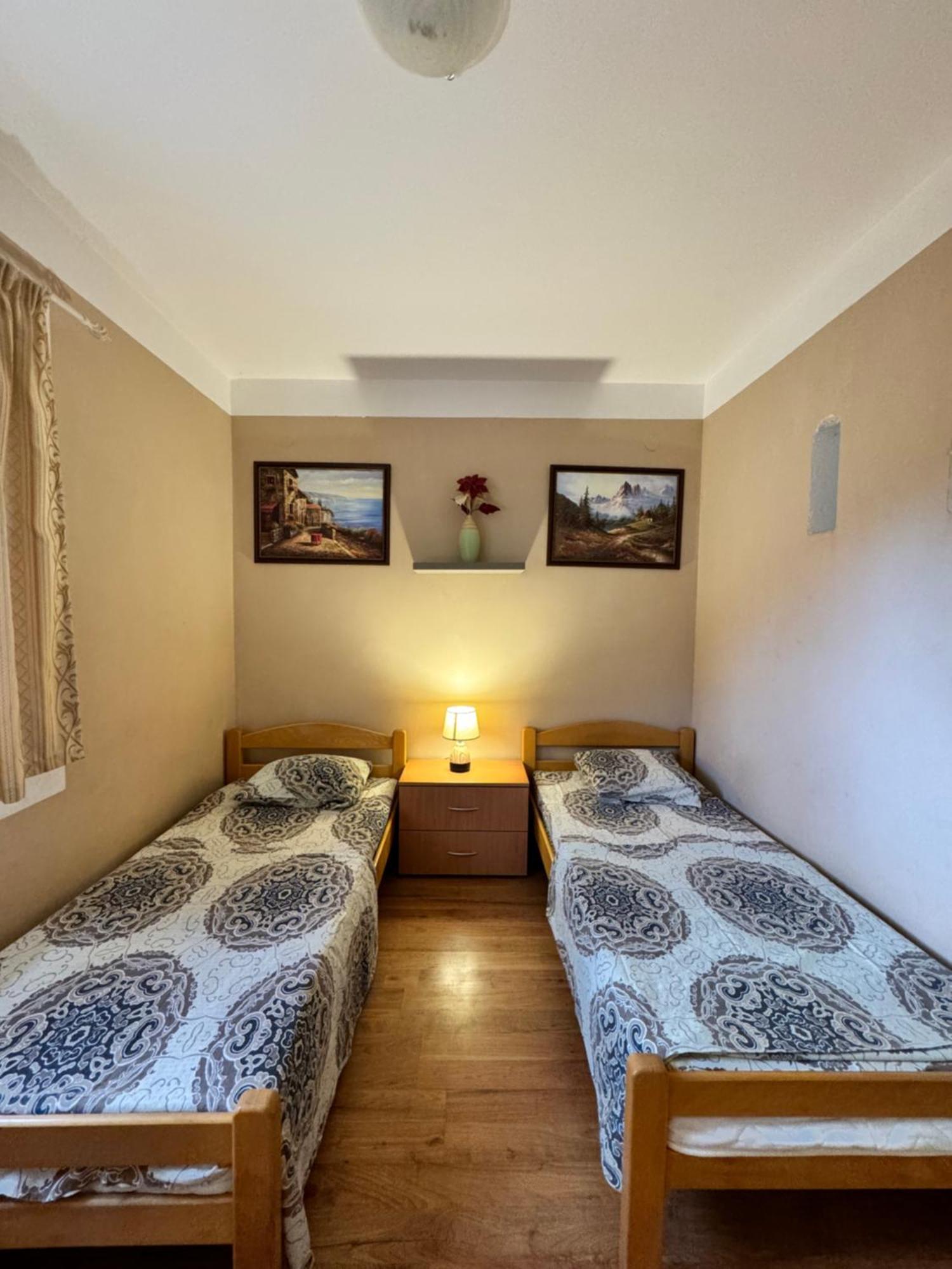 Carine Garden Daire Risan Oda fotoğraf